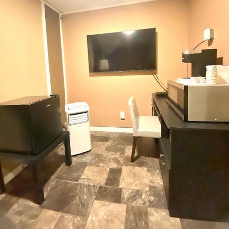 The George Dawson Inn & Conference Centre Dawson Creek Esterno foto