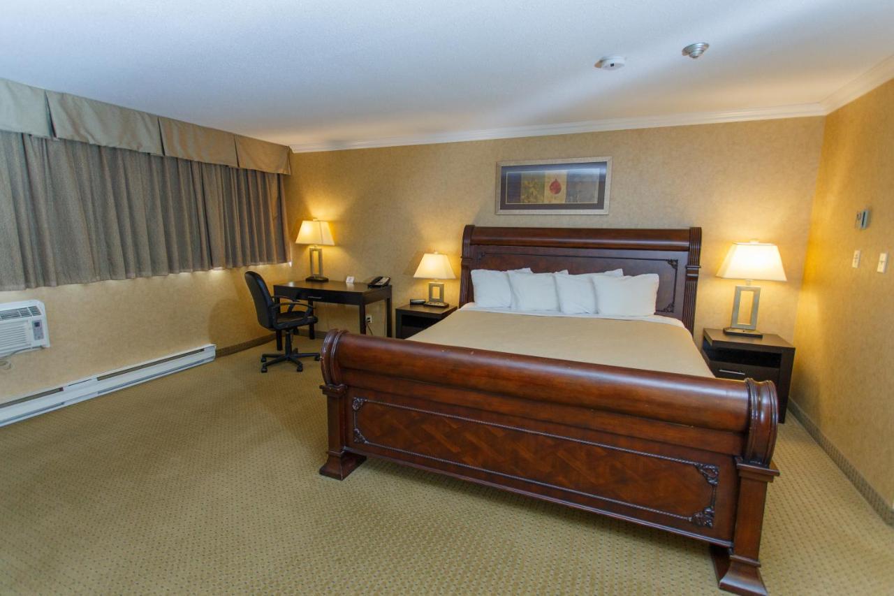 The George Dawson Inn & Conference Centre Dawson Creek Esterno foto