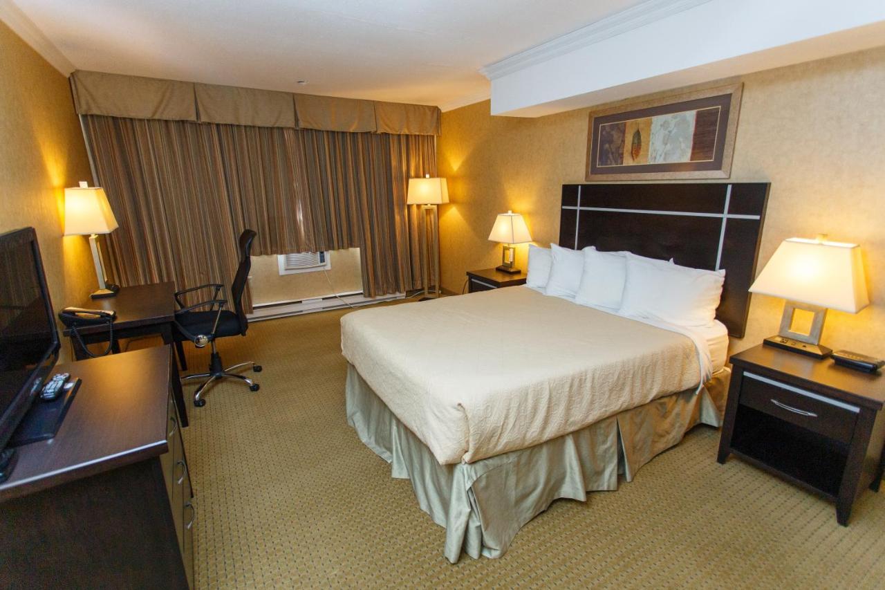 The George Dawson Inn & Conference Centre Dawson Creek Esterno foto
