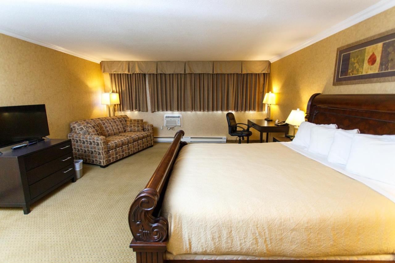 The George Dawson Inn & Conference Centre Dawson Creek Esterno foto