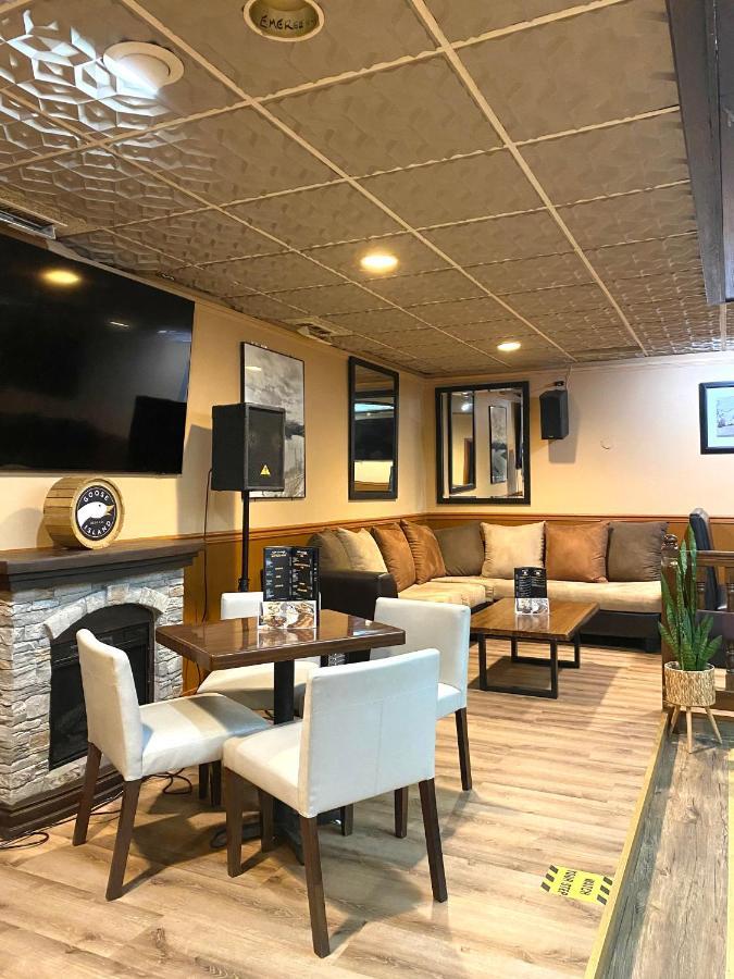 The George Dawson Inn & Conference Centre Dawson Creek Esterno foto